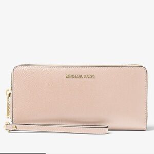 Michael kors  Leather Continental Wristlet wallet